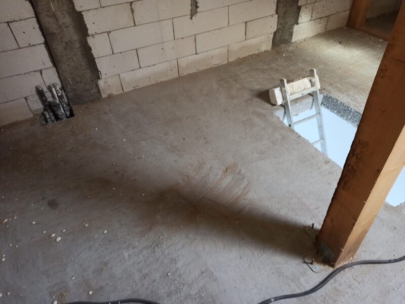 Centru Popesti Leordeni, vila gata, la alb, 4 cam., 2 bai, parcare, mut. imediata.